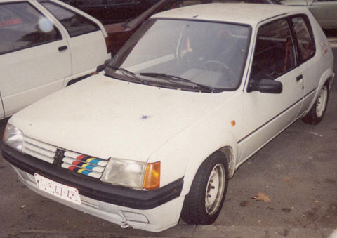 peugeot205.jpg