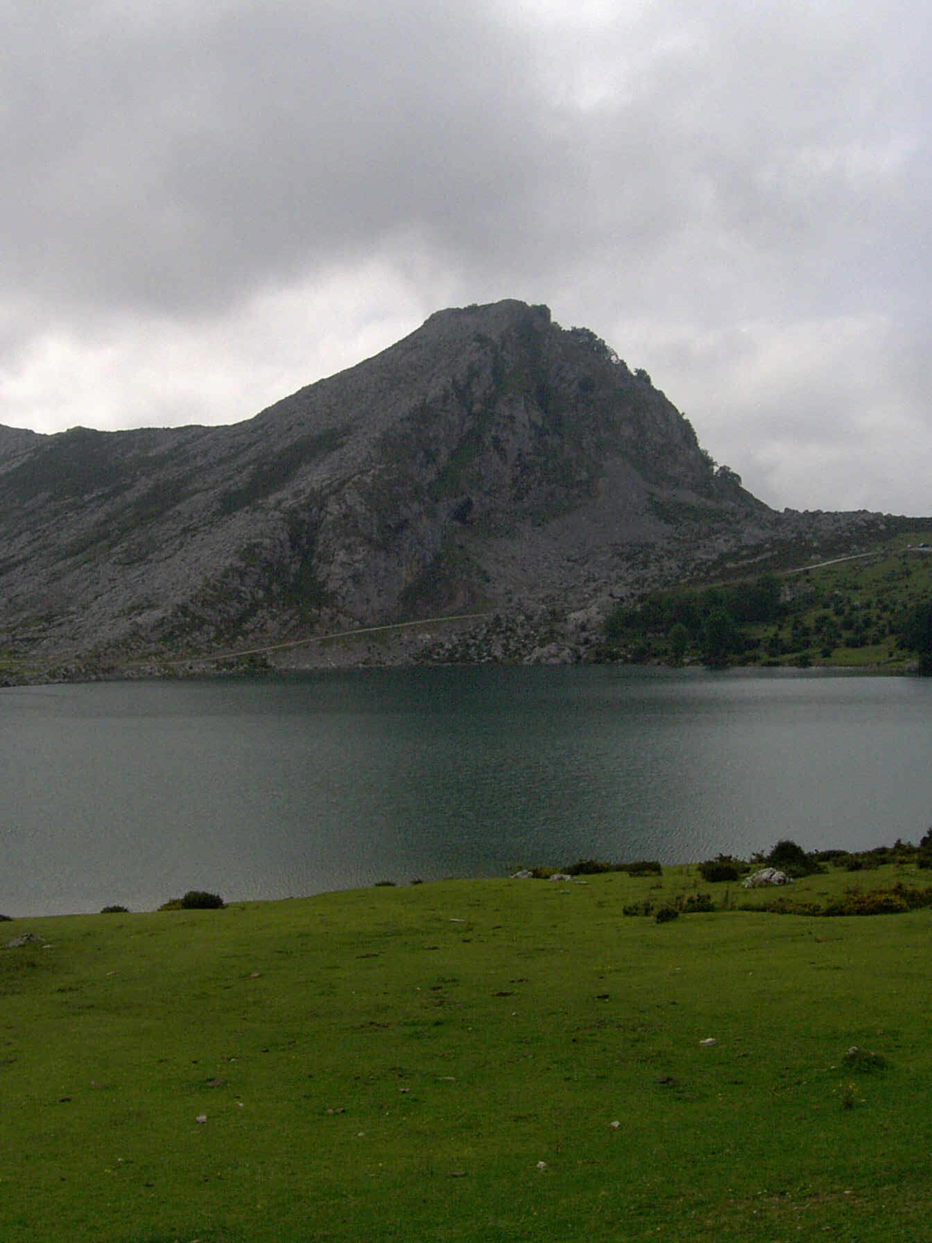 Los agentes geolgicos externos son los que modelan el paisaje. Imagen: De Mier y Leva.